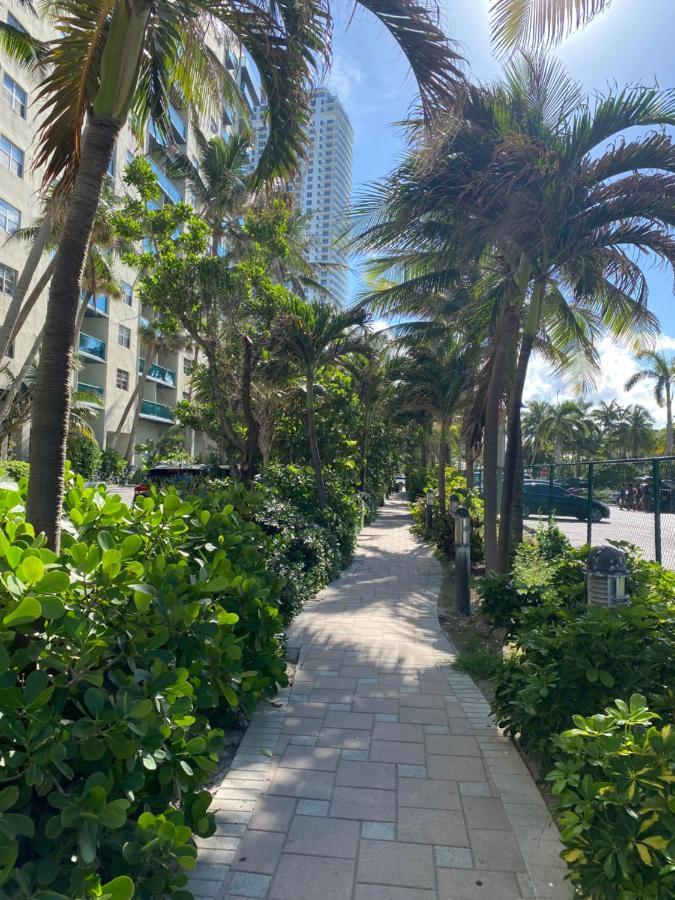 Beachwalk Studio Apmt 2 Beds, Amazing Views 2010B Hallandale Beach Kültér fotó